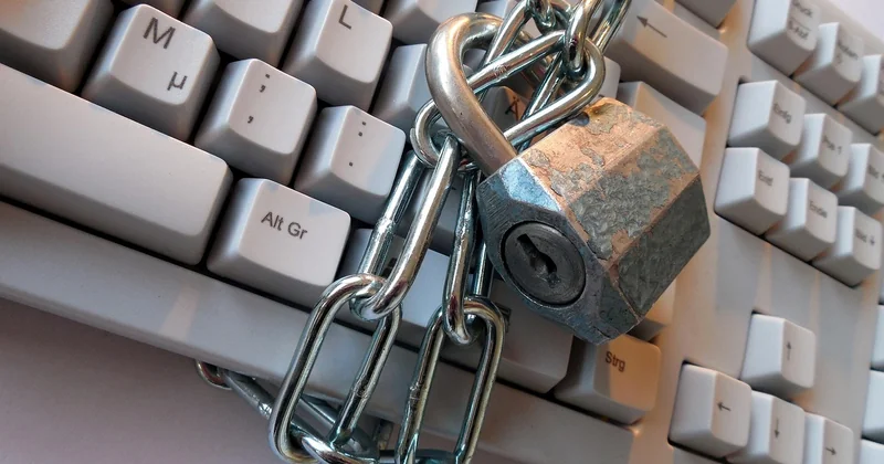 VPN, gestionnaire de mots de passe, DNS : le comparatif honnête